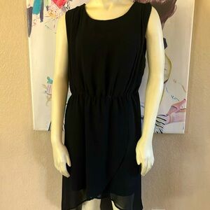 Beautiful black dress from Forever 21.